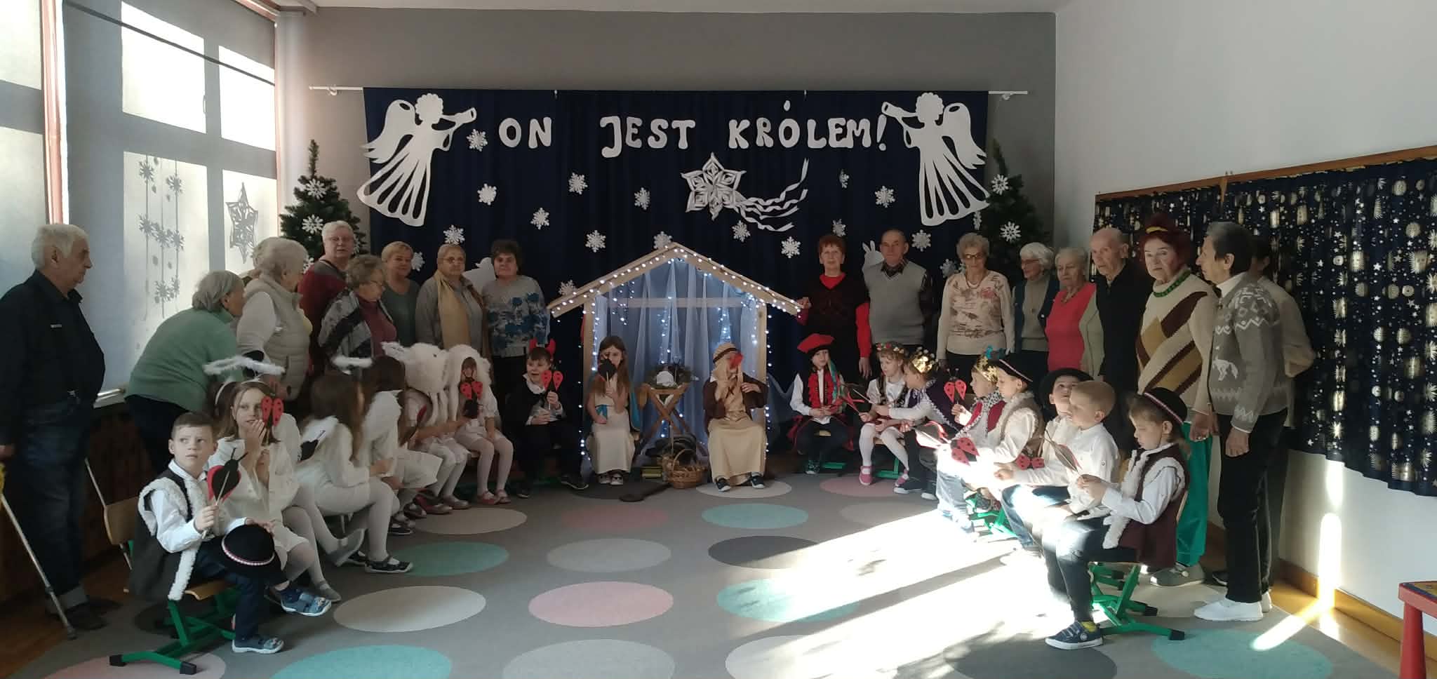 Dzień Babci i Dziadka w grupie Biedronki.